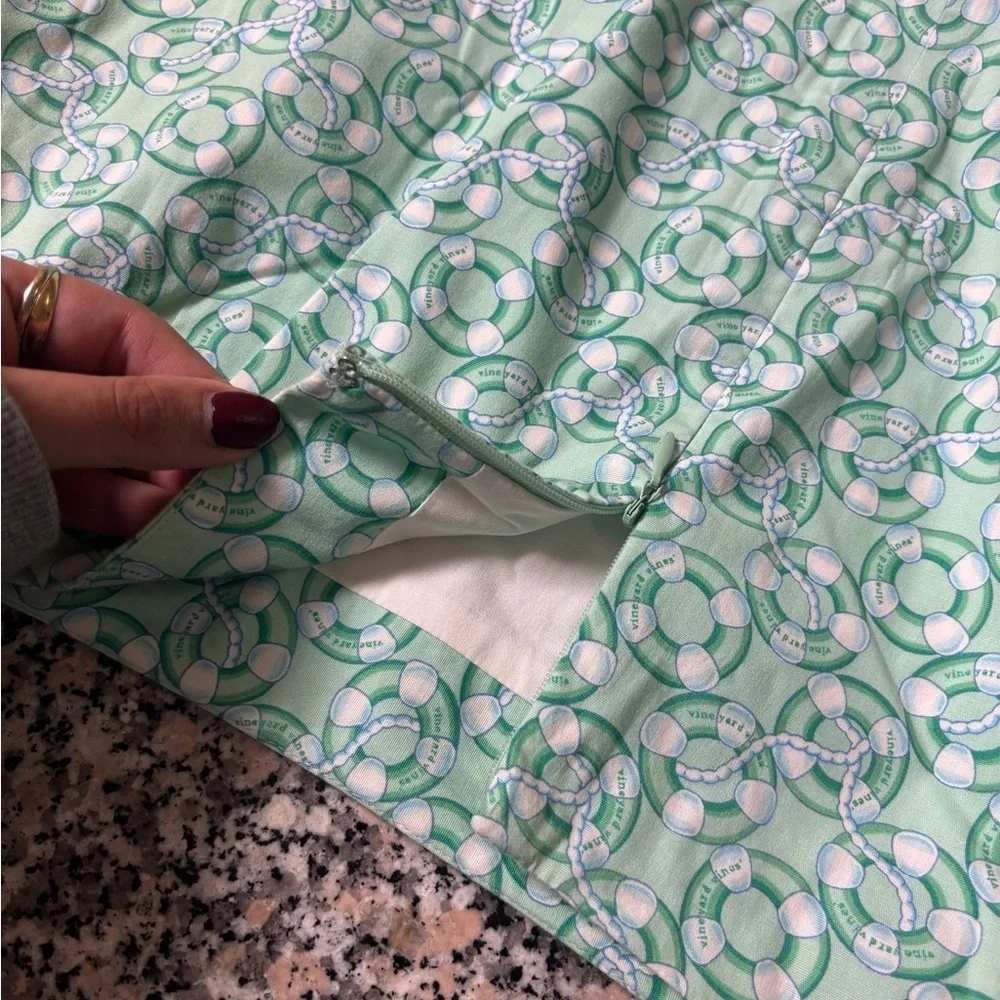 TWO Vineyard Vines Size 10 Cotton Skirts Zip closure